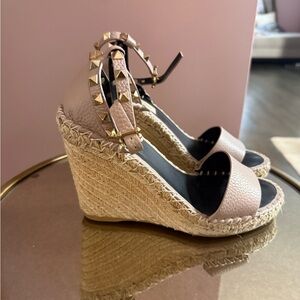 Valentino Garavani Rockstud Double Espadrille Wedge Sandals Color: POUDRE/NERO
